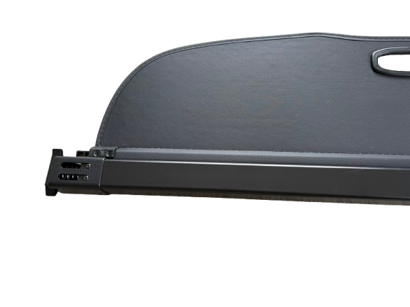 Audi Q3 / SQ3 MK1 2011-2018 retractable load cover end fitting close-up